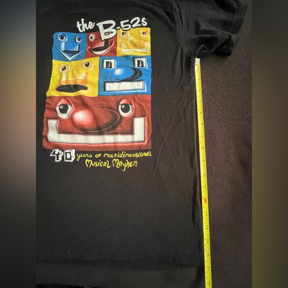 B-52’s 2018 Concert T-shirt 40 Years Of Multidimensional Musical Mayhem Size M - Picture 7 of 12